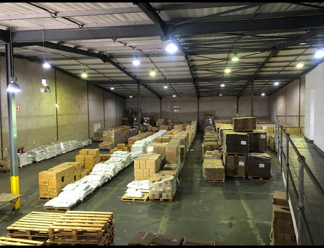 1,333M² WAREHOUSE TO LET IN RIVERHORSE VALLEY